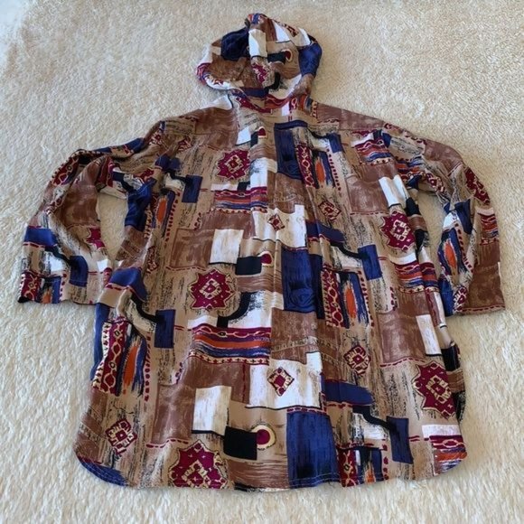 Colorful button up blouse with hood - Picture 6 of 16